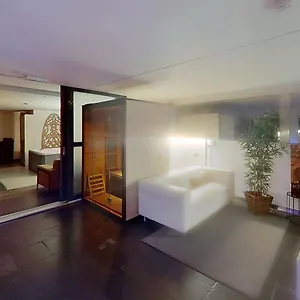 Appartement And Cosy Place With Jacuzzi And Sauna To Relax In The Centre Of