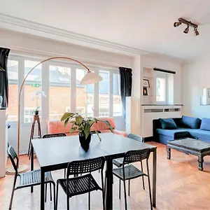 Cozy On Location In , Antwerpen België