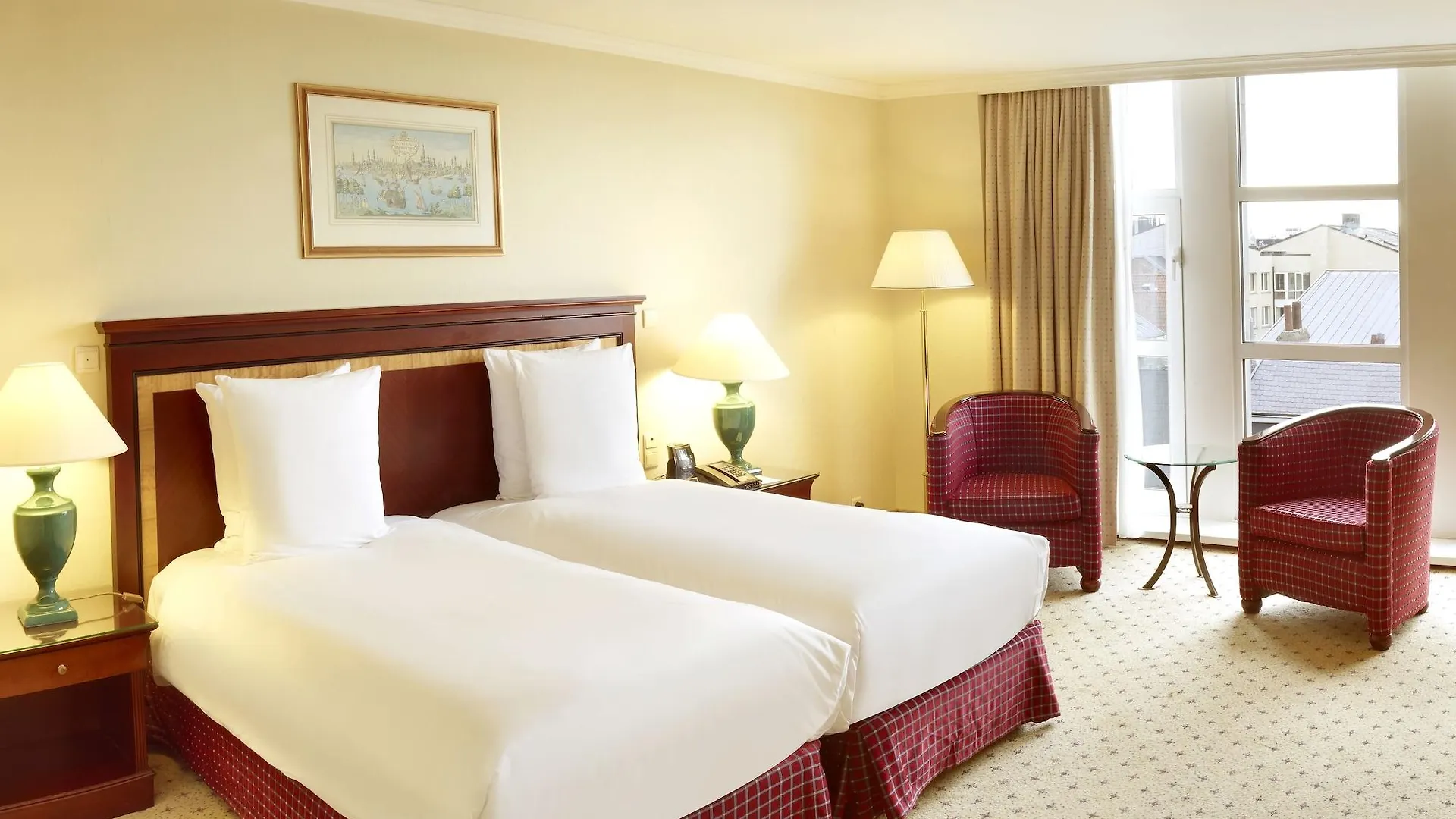 Hilton Antwerp Old Town Hotel 4*,