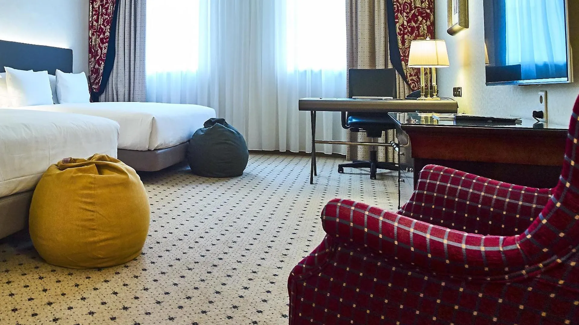 Hilton Antwerp Old Town Hotel