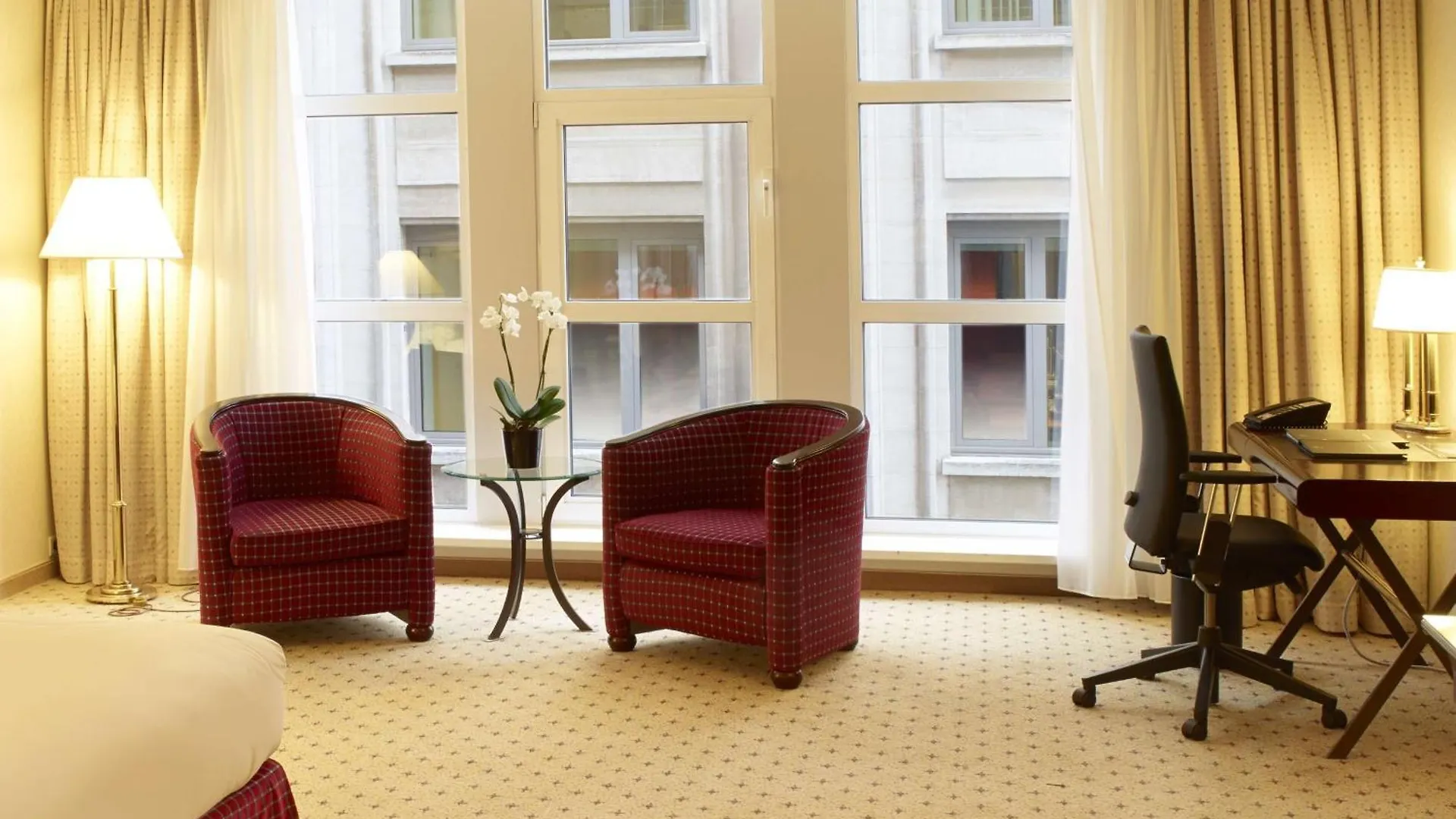Hilton Antwerp Old Town Hotel