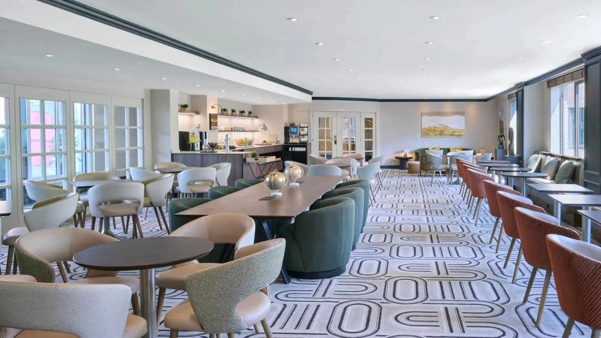 Hilton Antwerp Old Town Hotel 4*,