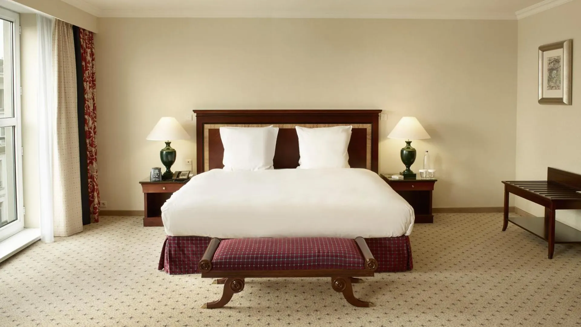 Hilton Antwerp Old Town Hotel 4*,