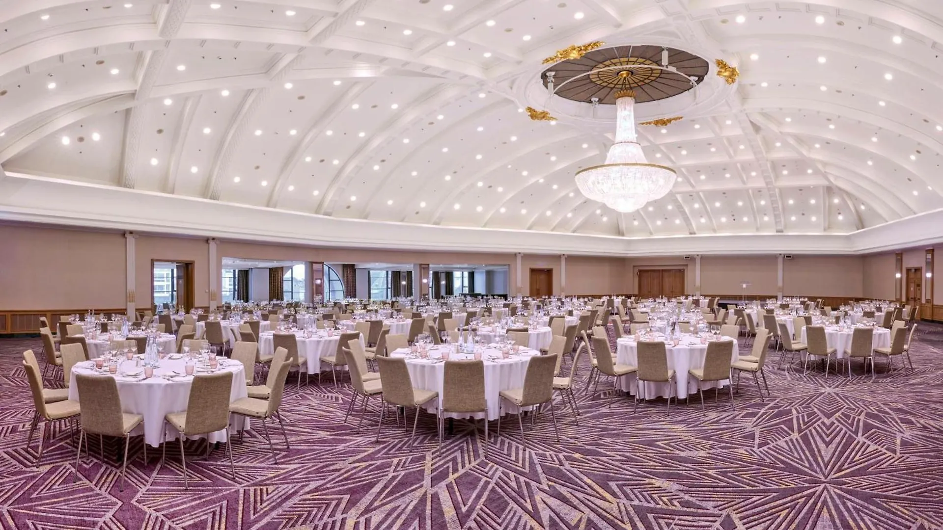 Hilton Antwerp Old Town Hotel